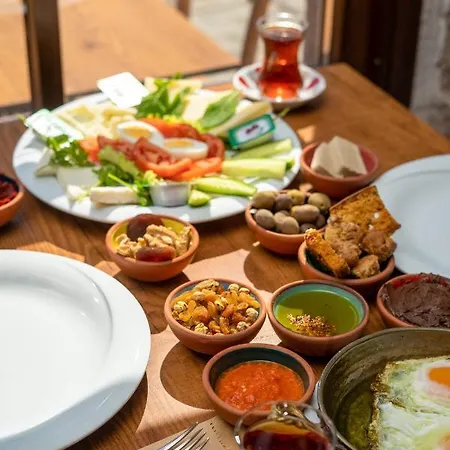 Ξενοδοχείο Cunda Taka *