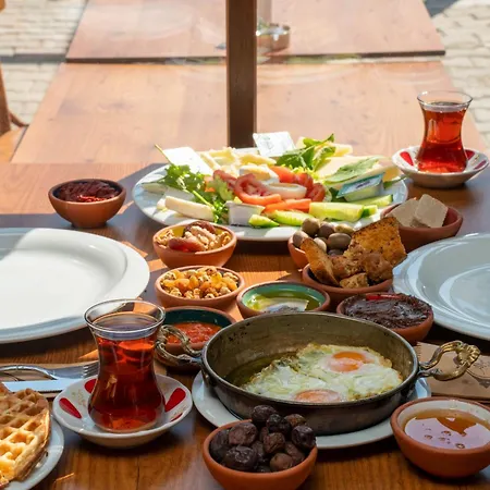 Cunda Taka Hotel *