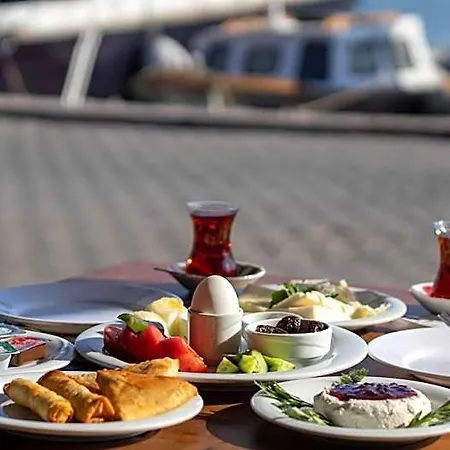 Cunda Taka Hotel
