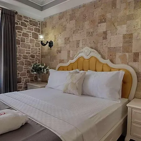 Hotel Cunda Taka