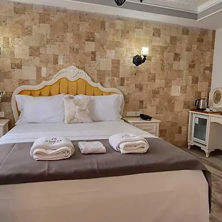 Hotel Cunda Taka